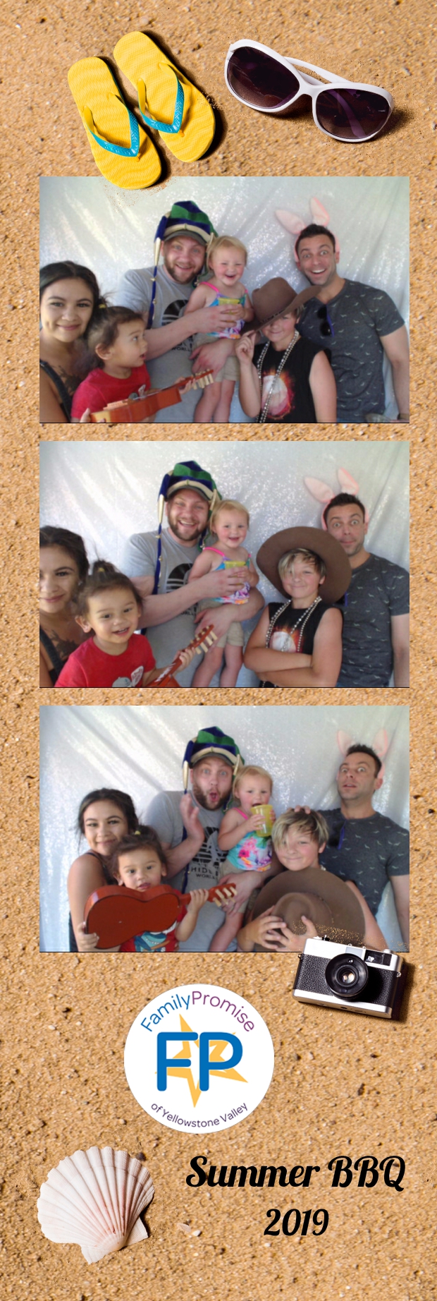 Family BBQ | View more photos from the event at gallery.photoboothbillings.com/u/PhotoBoothBillings/Family-BBQ